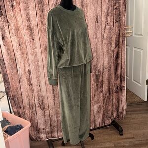 Joyspun Women's Ribbed Velour Top and Pants Pajama Set